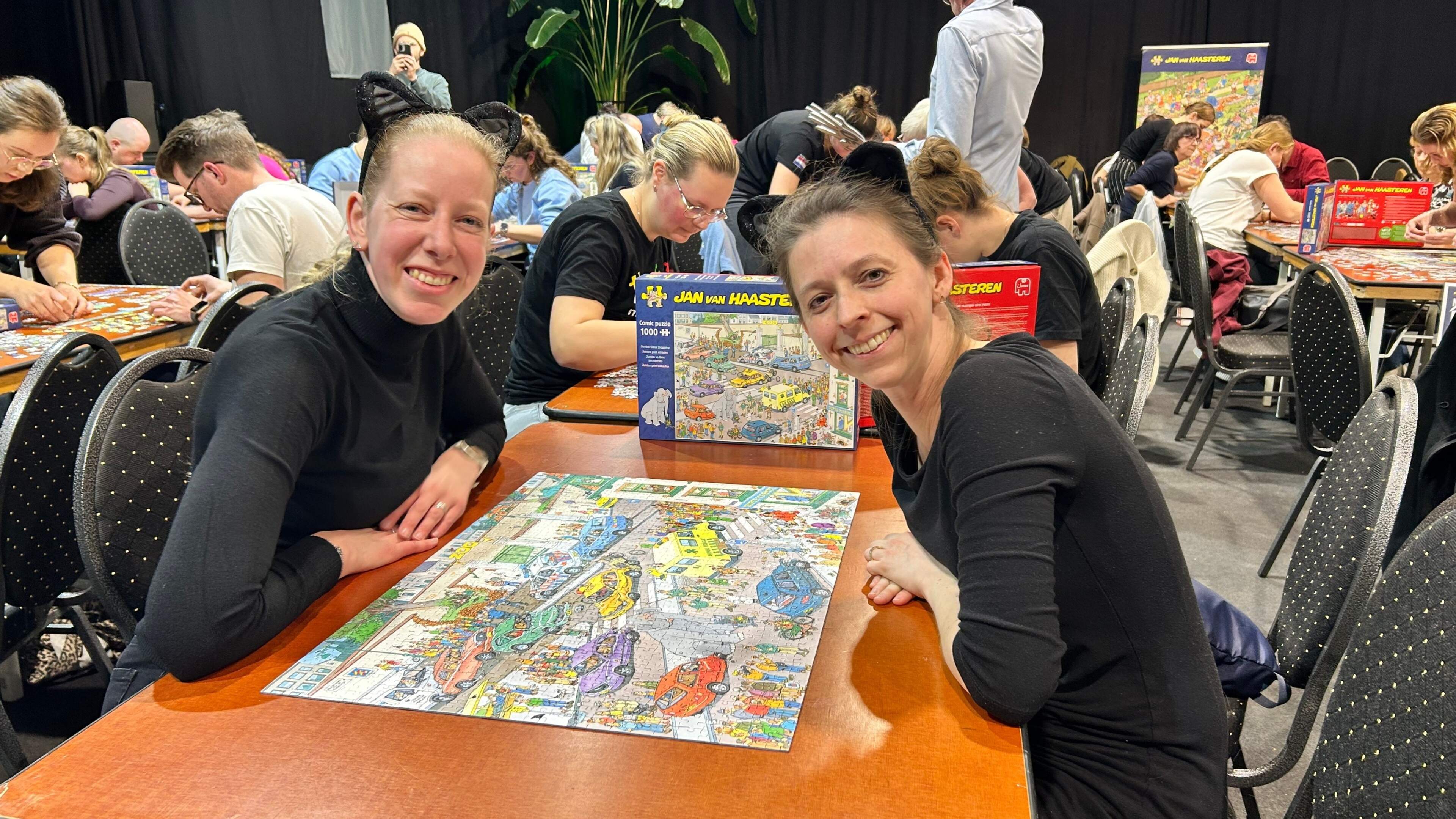 Haarlem Puzzle Cats compete in National Jigsaw Puzzle Championship: ‘We once found a missing piece in a wool sweater’