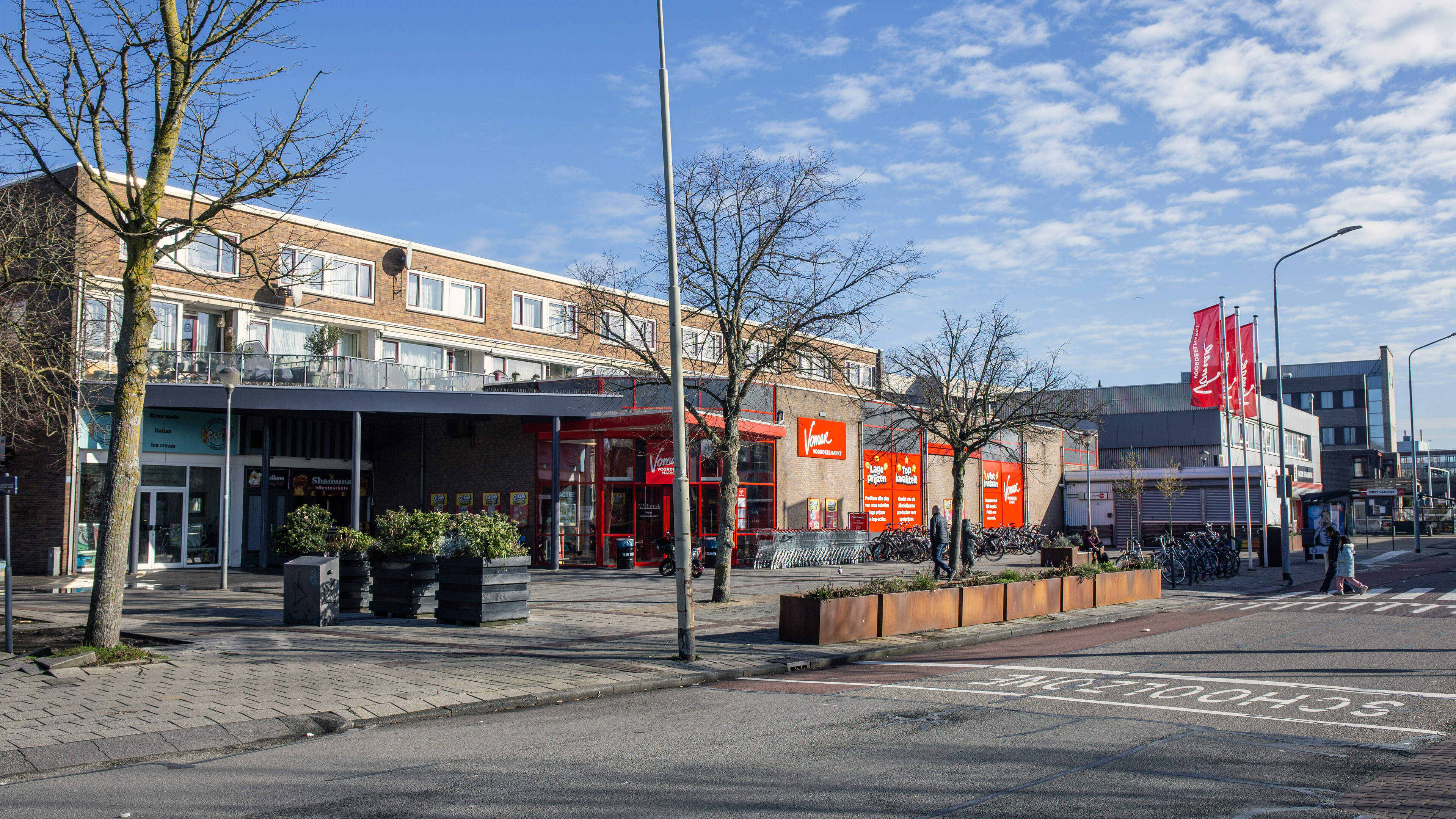 Friet van Piet shifts in Belgiëlaan supermarket plan. Large-scale renovation in oldest part of Schalkwijk