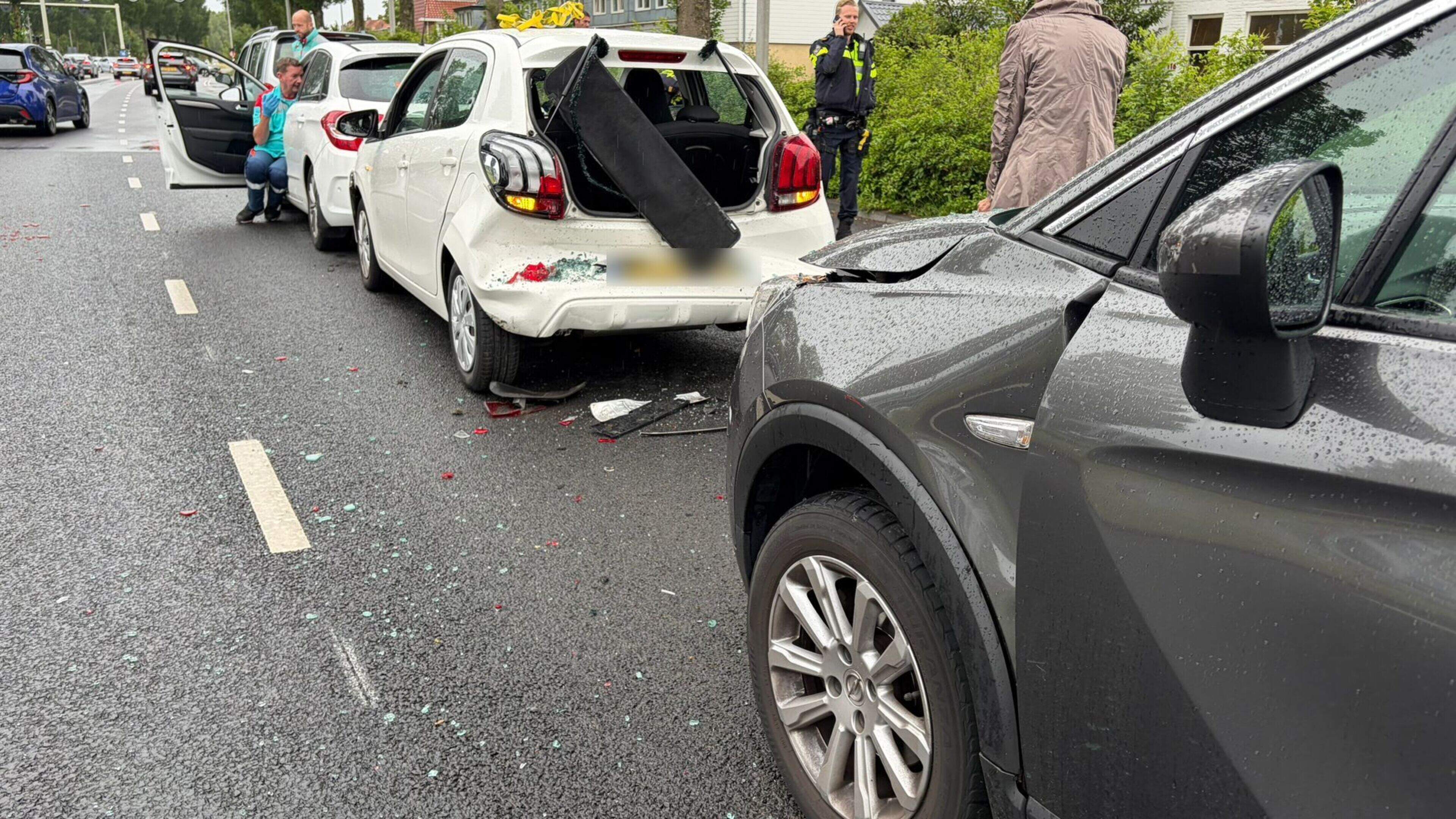Four cars involved in rear-end collision in Heemstede