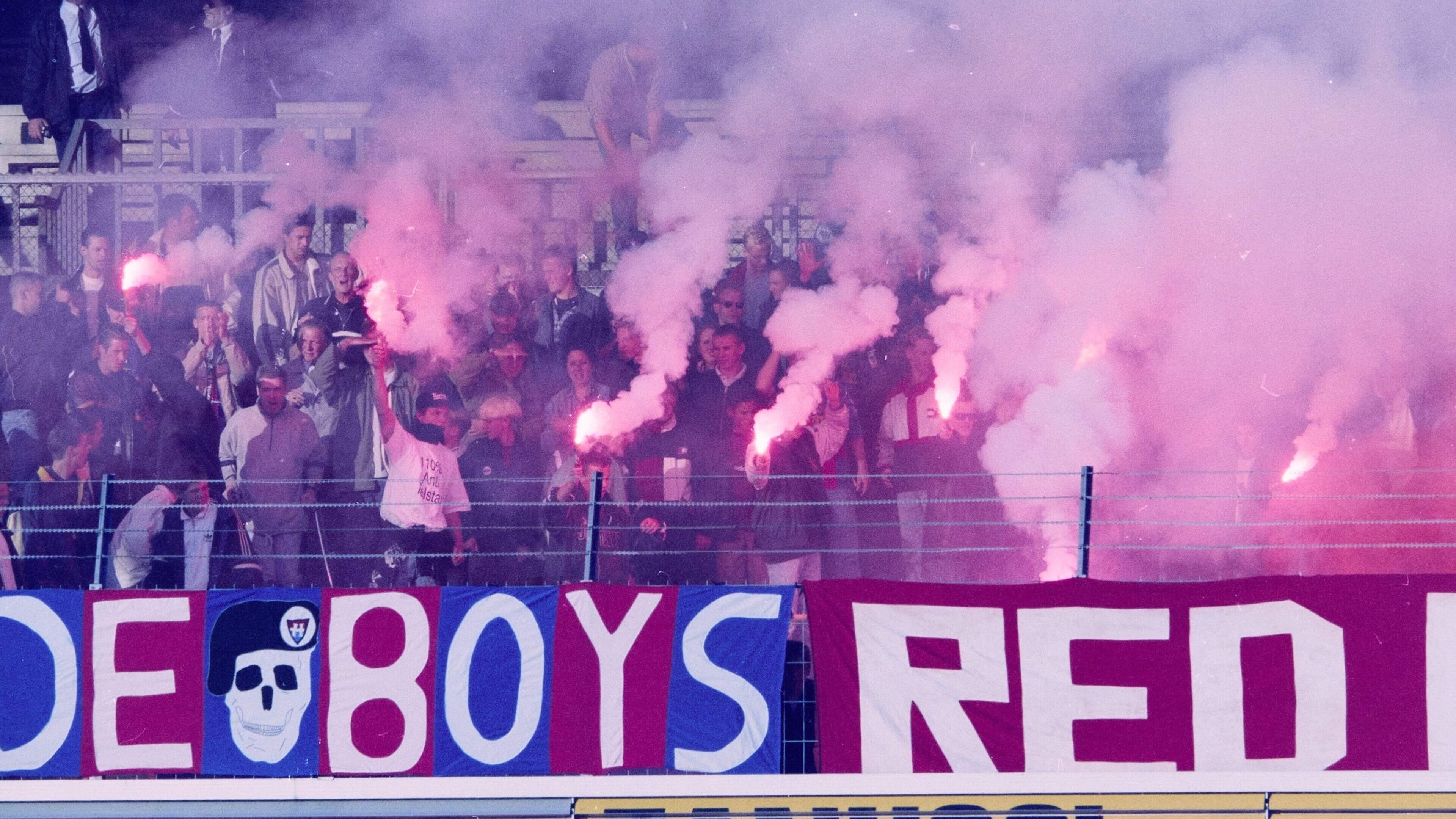 'He who doesn't jump is a mosquito!' HFC Haarlem lives on among Telstar fans
