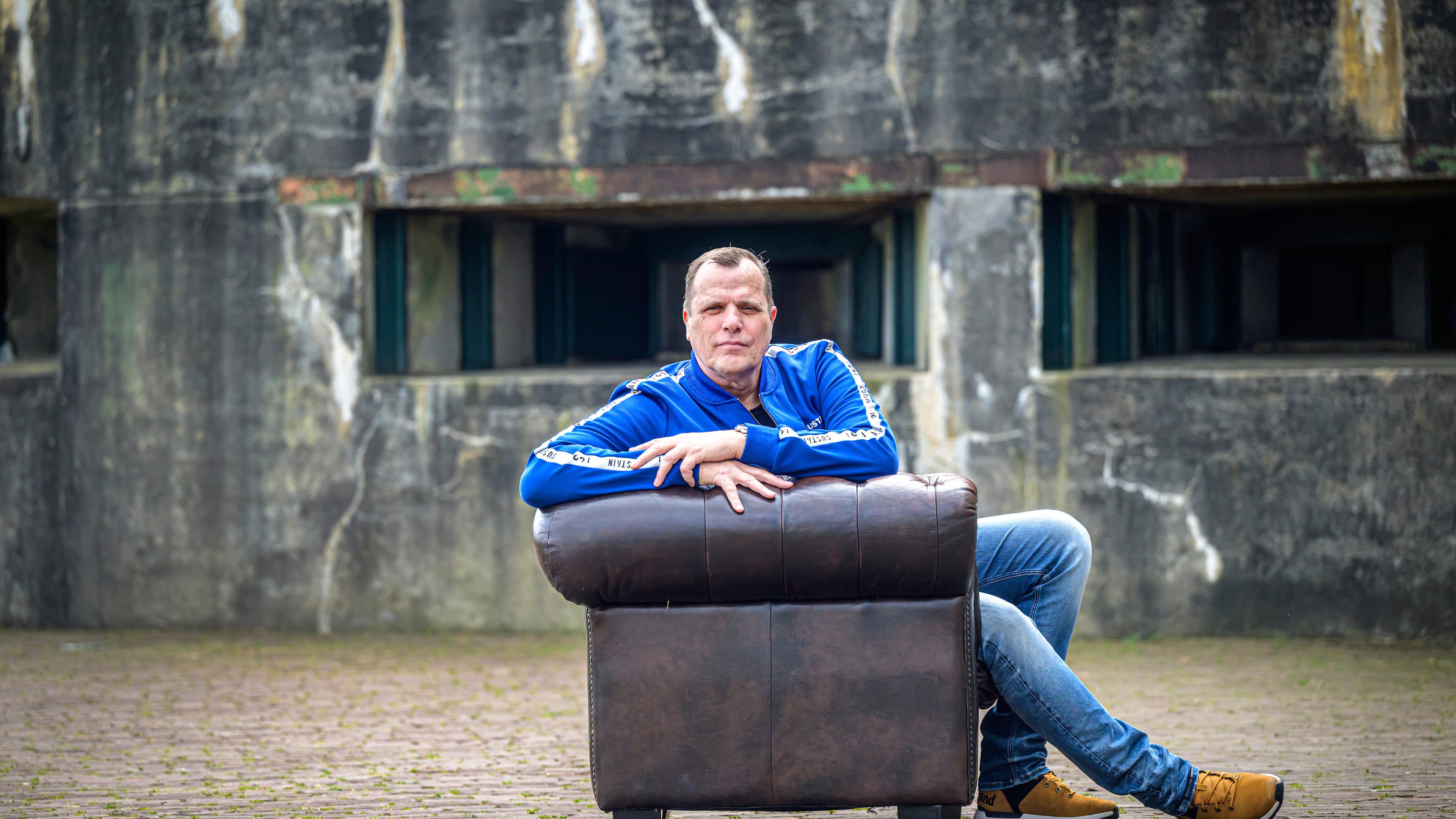 Haarlem artist Arjan Broek’s exhibition on the golden glow of adversity: ‘Of course I sometimes thought: what on earth happened here?’