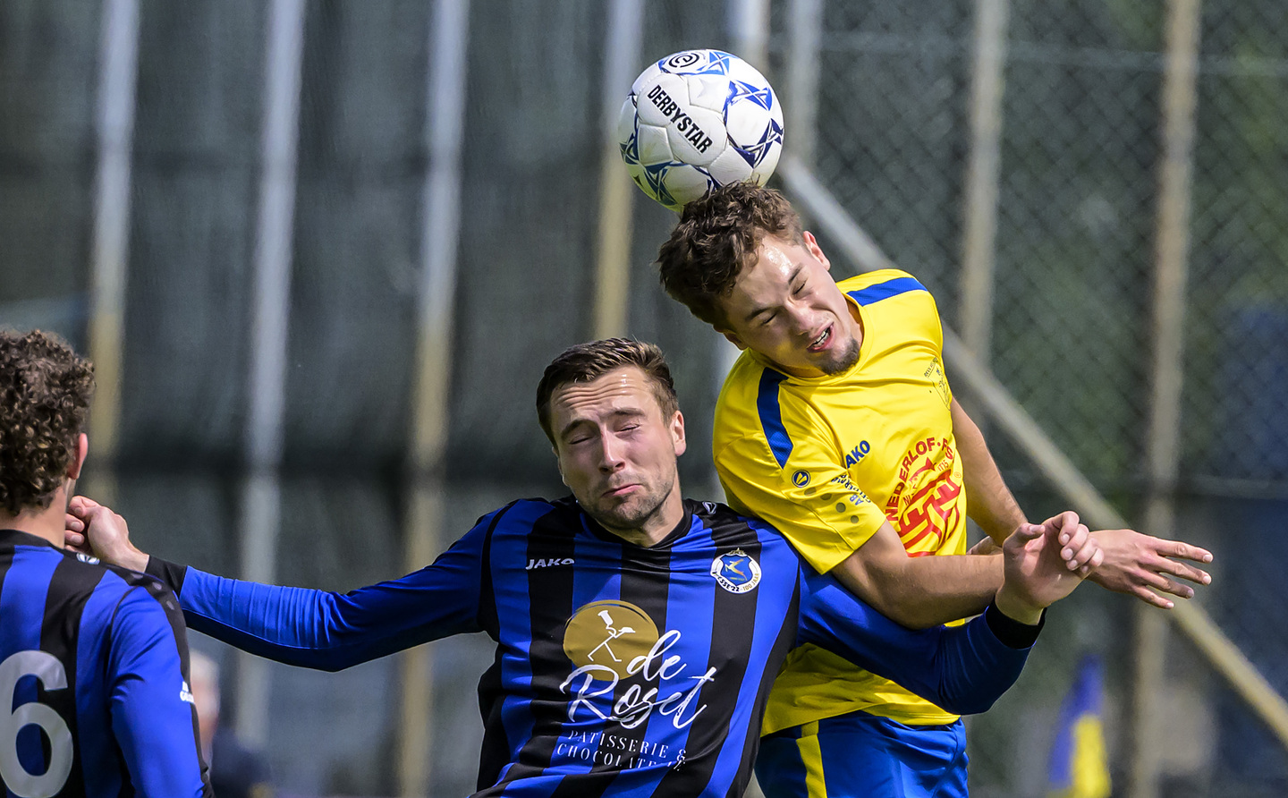 Velsen wint aan de hand van debutant Pepijn van Splunder van Vitesse’22 ...