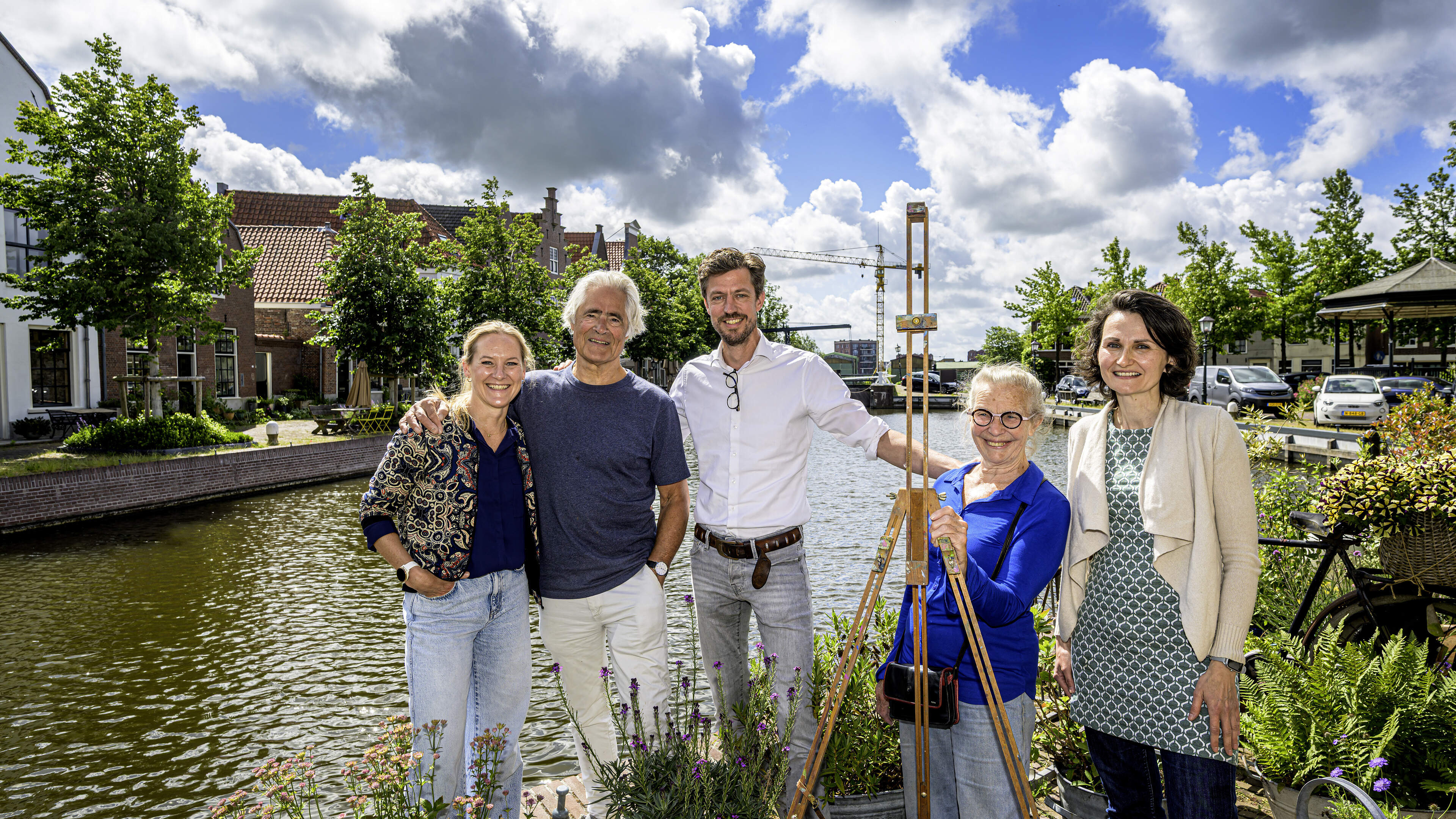 Nationally known poets perform in natural amphitheater in Spaarndam: ‘A beautiful mix of amateur artists and professionals’
