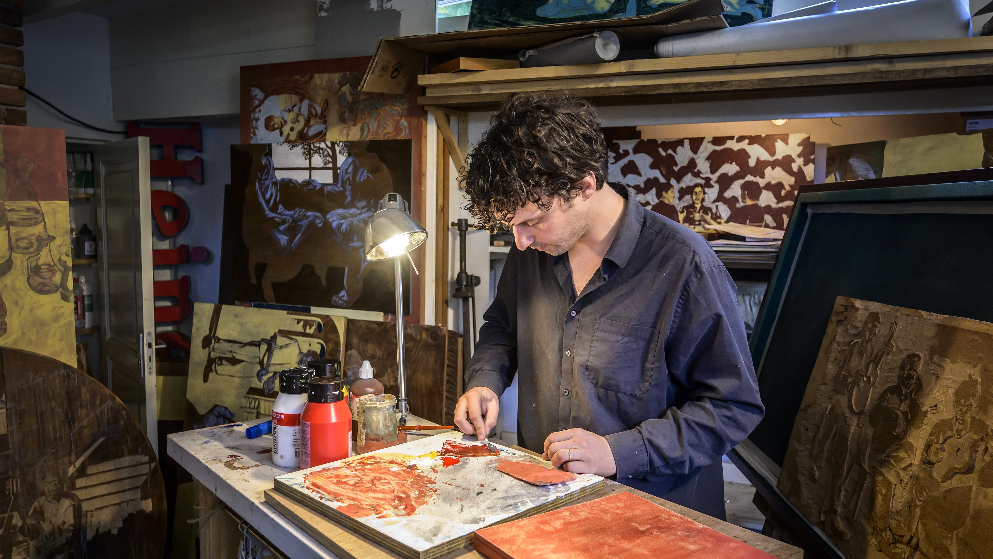 Kunstenaar Hans Frans Mulleners zet atelier open. ‘Voorstellingen uit mijn eigen leven en dromen’