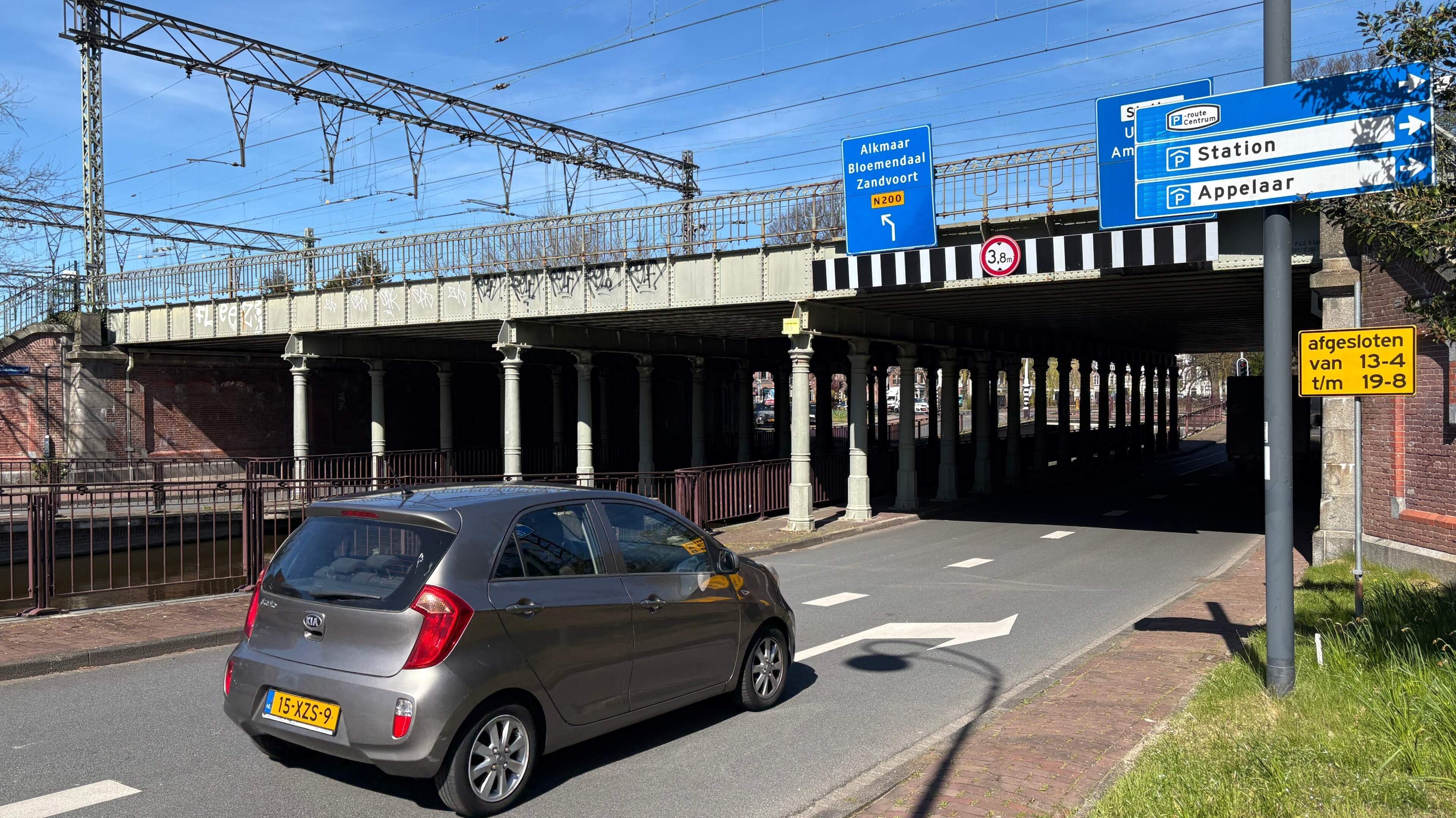Part of Kinderhuissingel closed for four months for railway bridge maintenance in central Haarlem