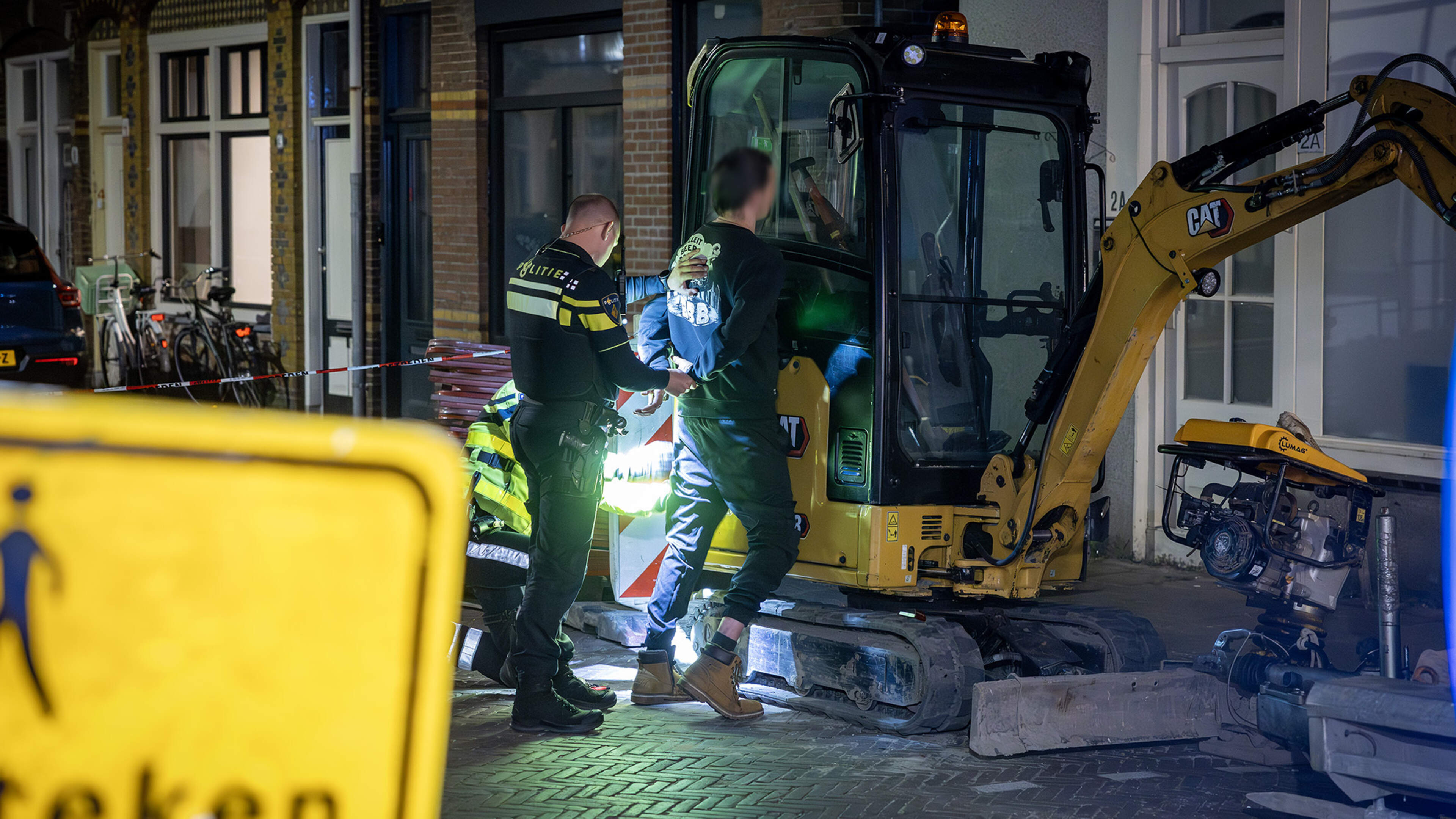 Man injured in hand in Haarlem stabbing, two arrested