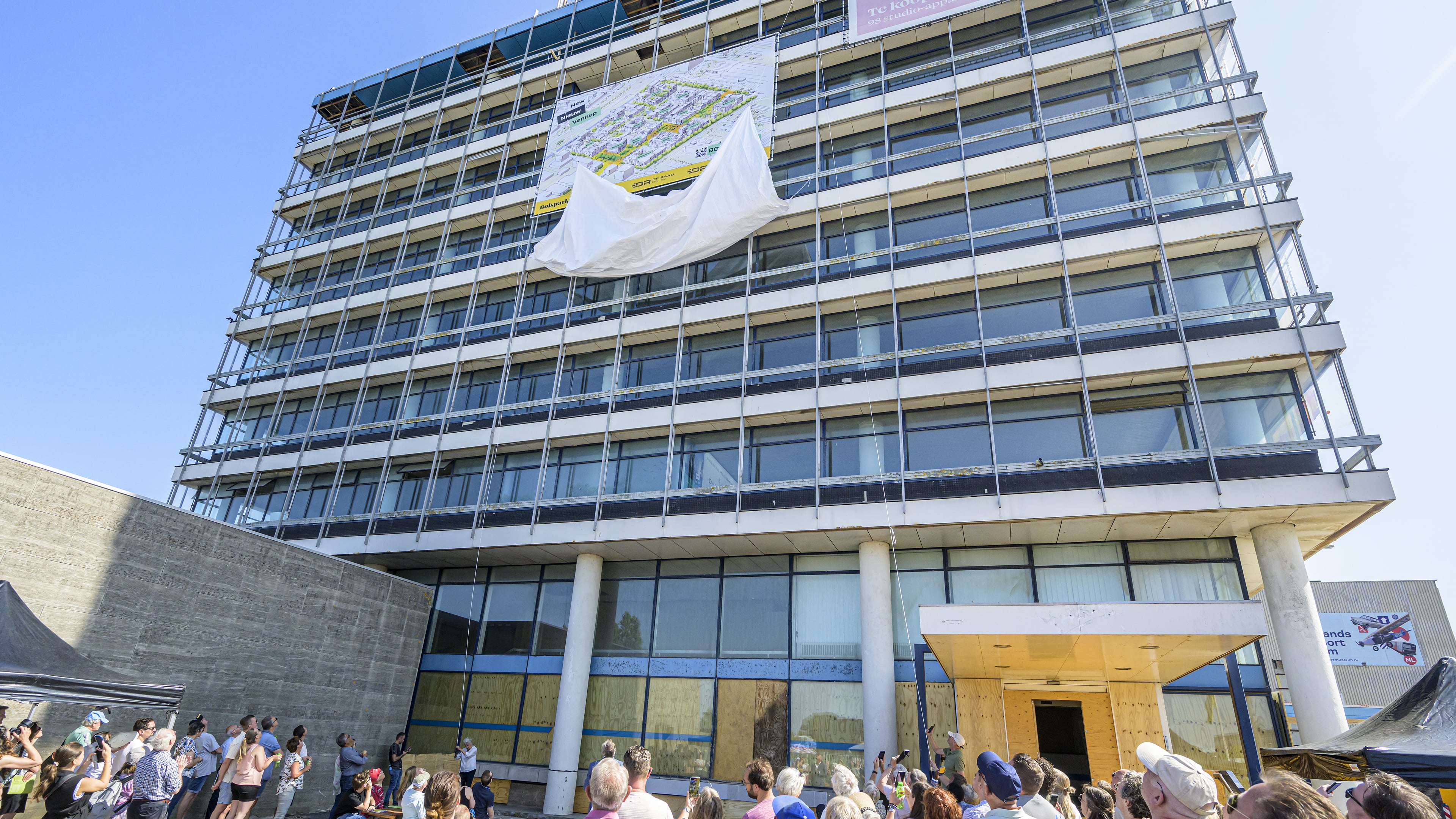 Haarlemmermeer must speed up Bolstoren apartment complex permit: 'Frustrating it took so long'