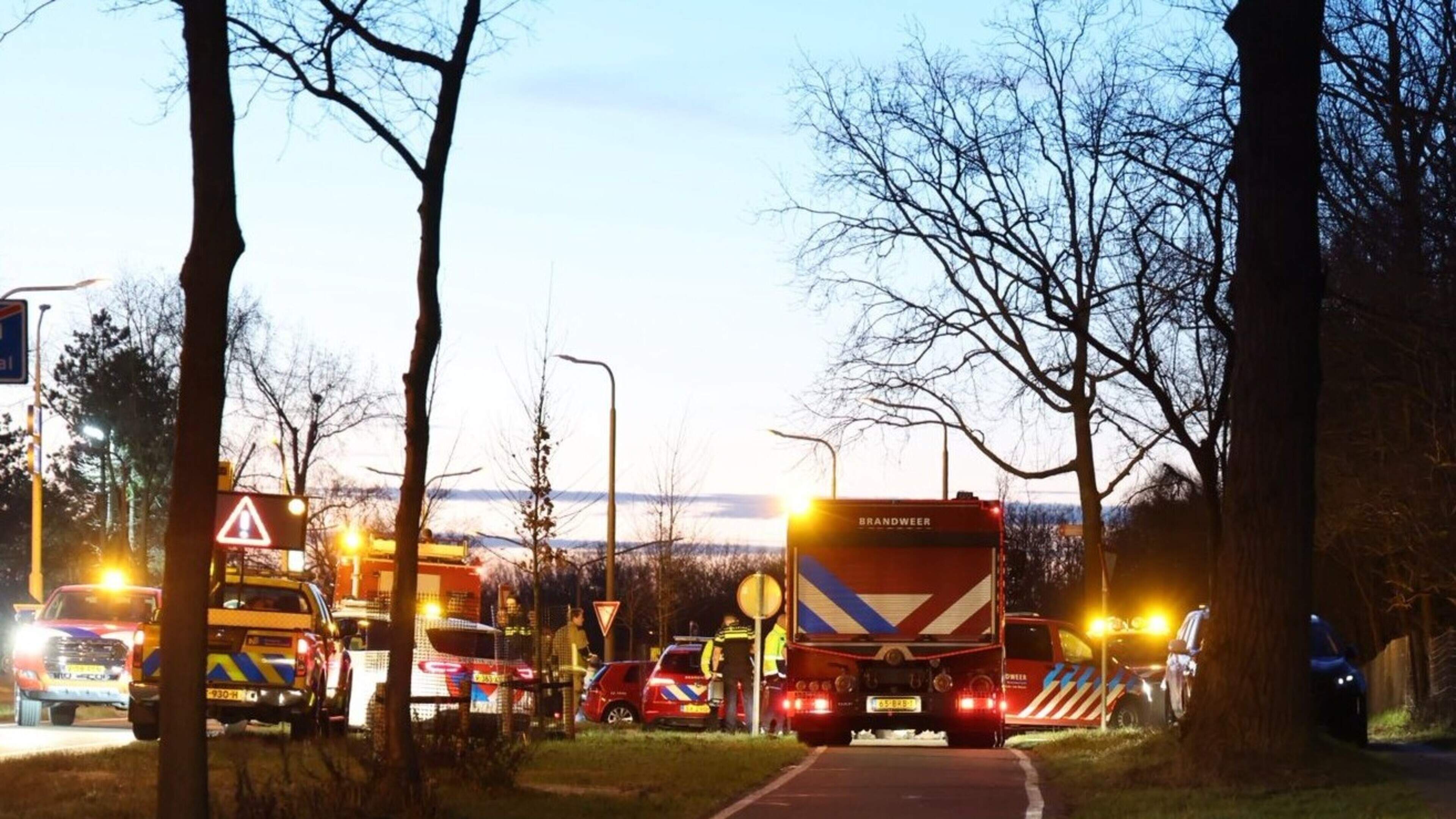 Fire in Overveen dunes, road closed
