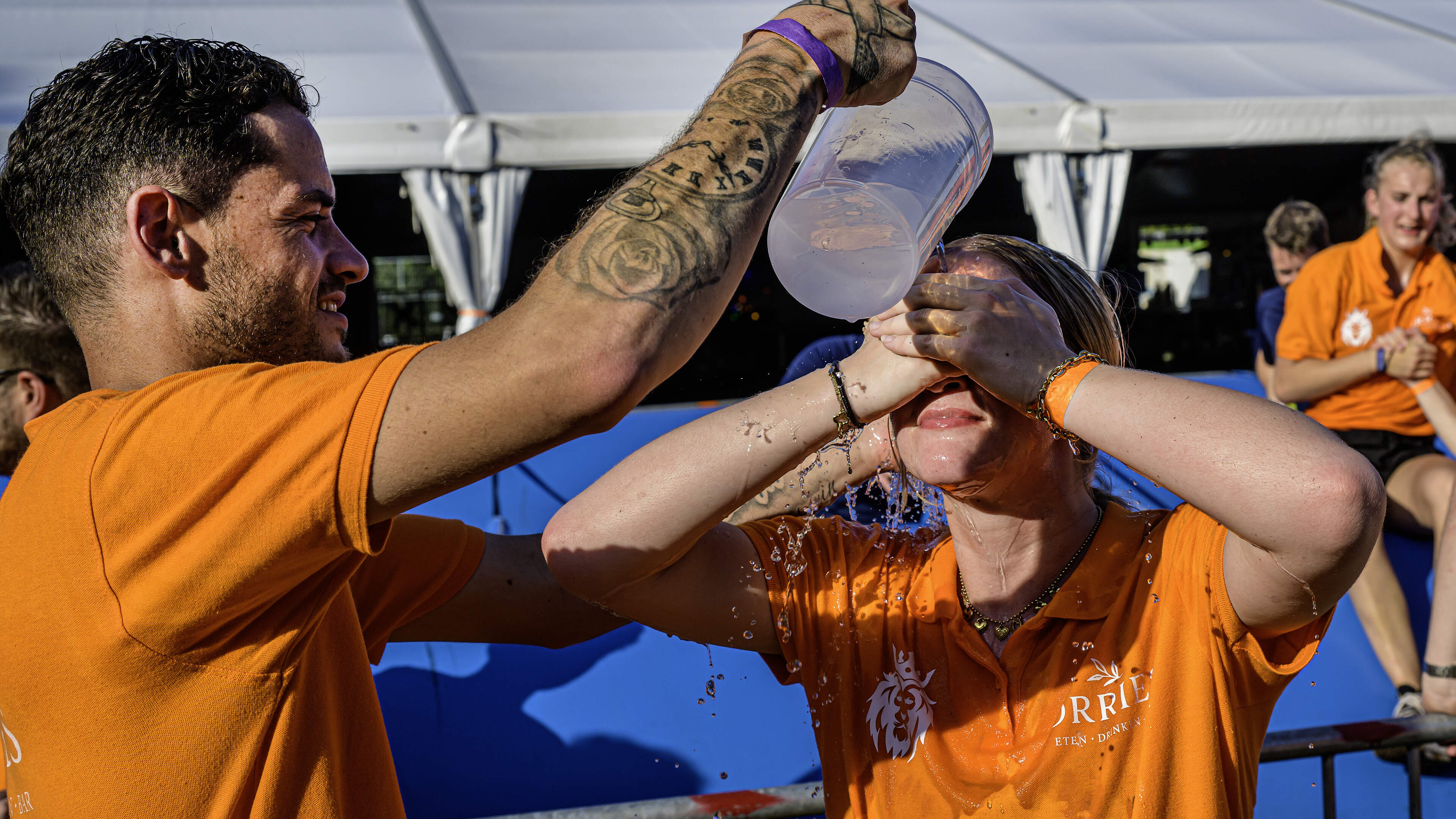 Water guns and rest breaks during sweltering Nieuw-Vennep Festival Week: ‘Teams want to win, but safety first’