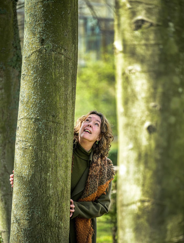 Jolanda is een groot deel van de dag stil en raadt het anderen ook aan ...