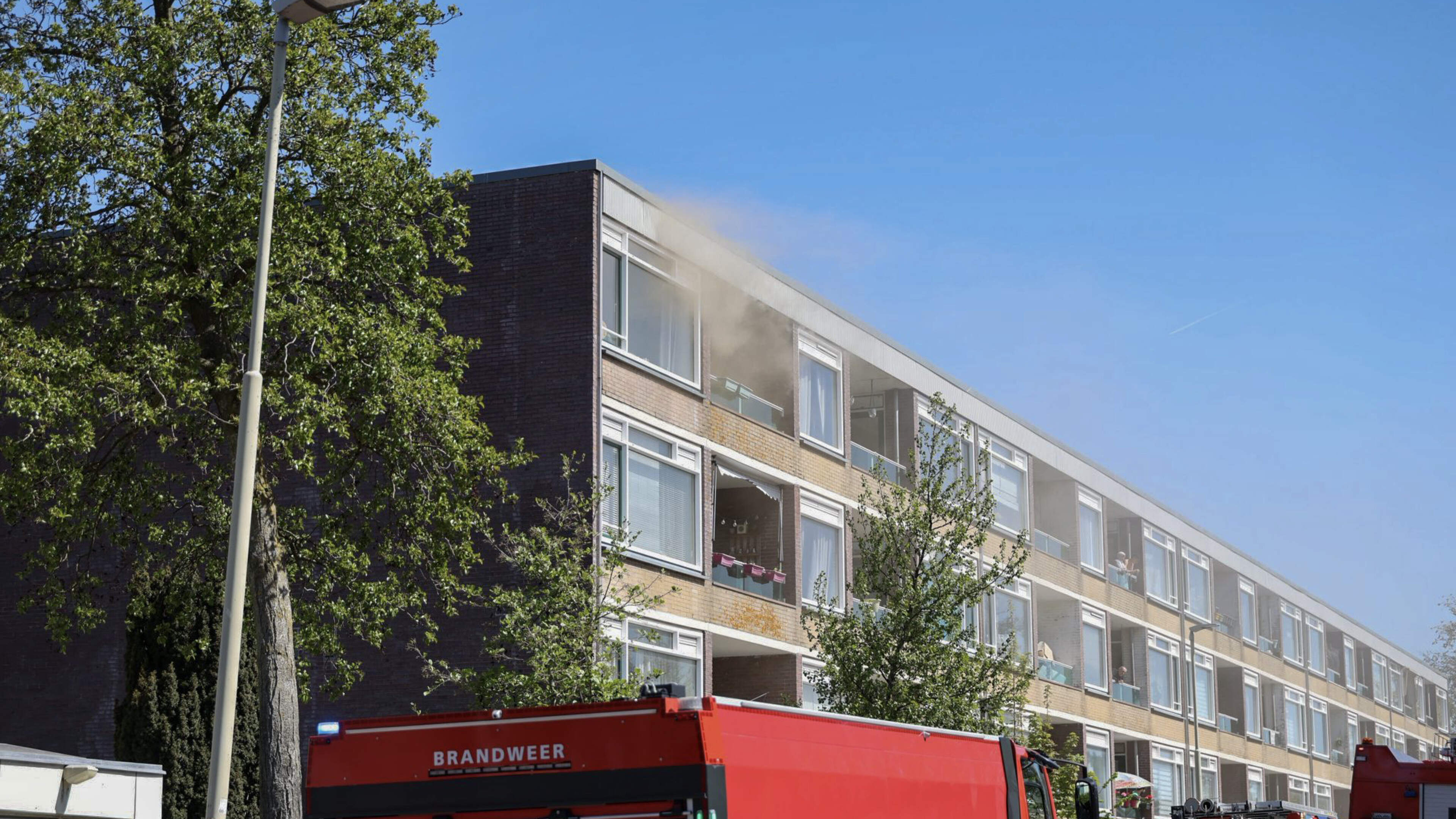 Major fire in Haarlem apartment complex