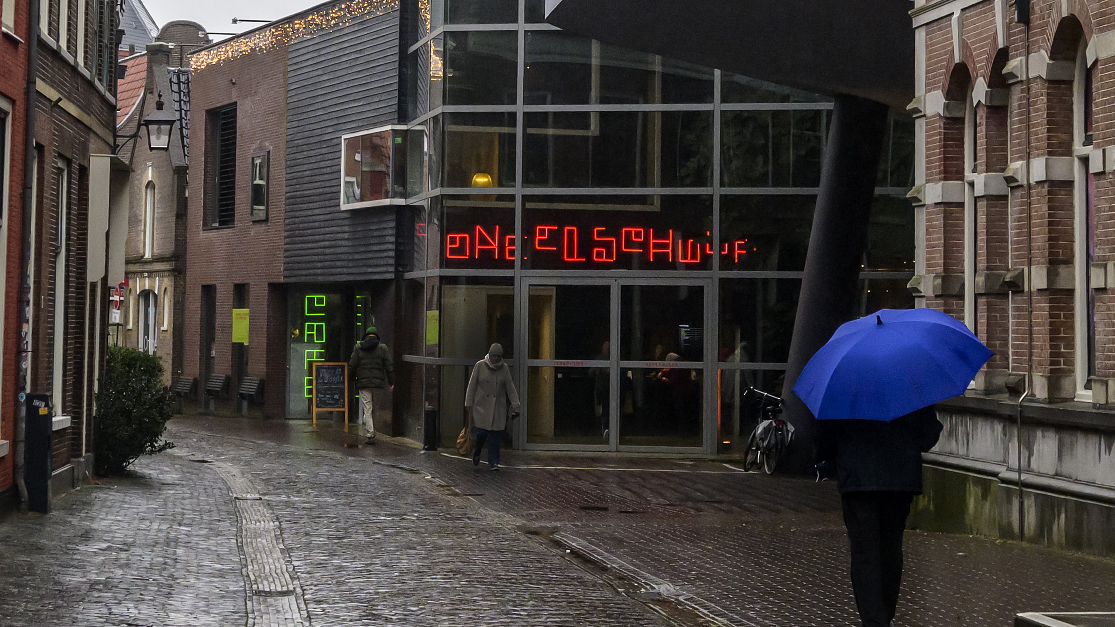 De Schuur tackles elderly loneliness with film mornings