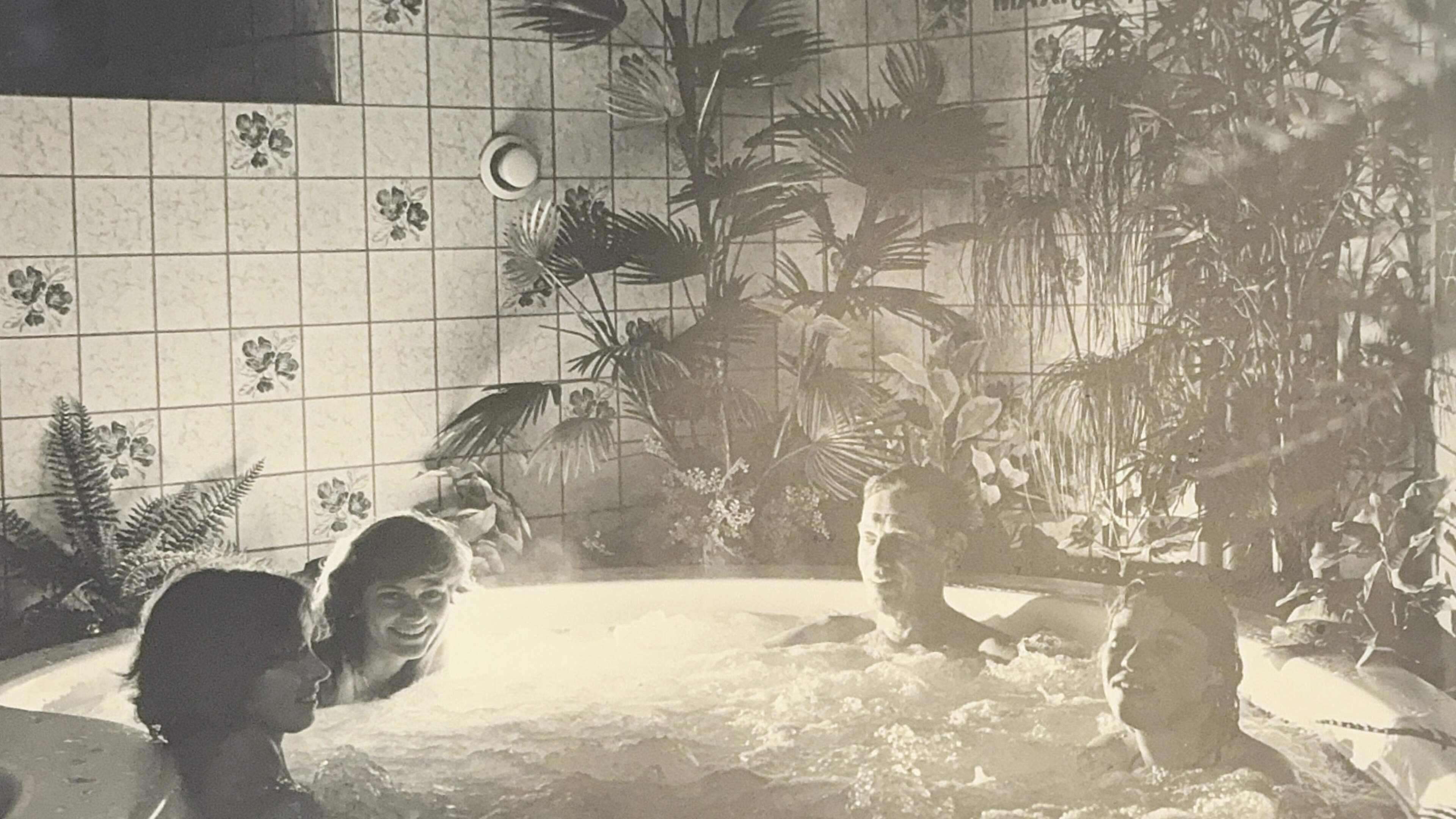 Parkwijk pioneers look back: from flowers to hot tubs at Beatrixplein