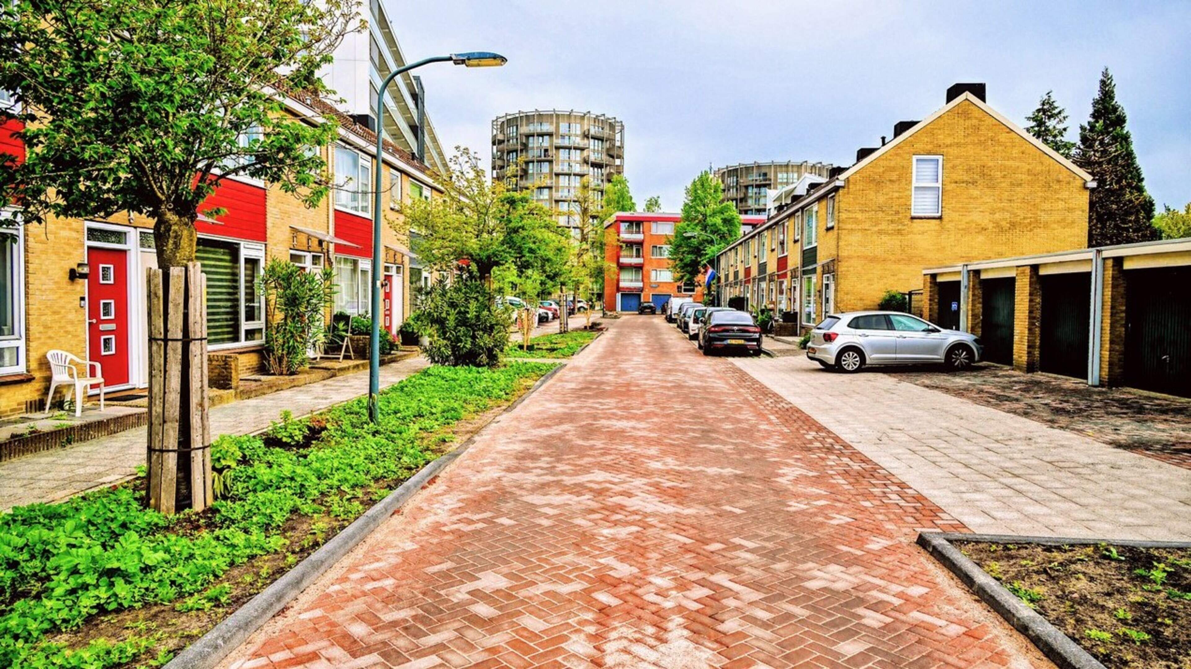 Greening of Meerwijk progresses: neighborhood around Jan Ligthartstraat completed