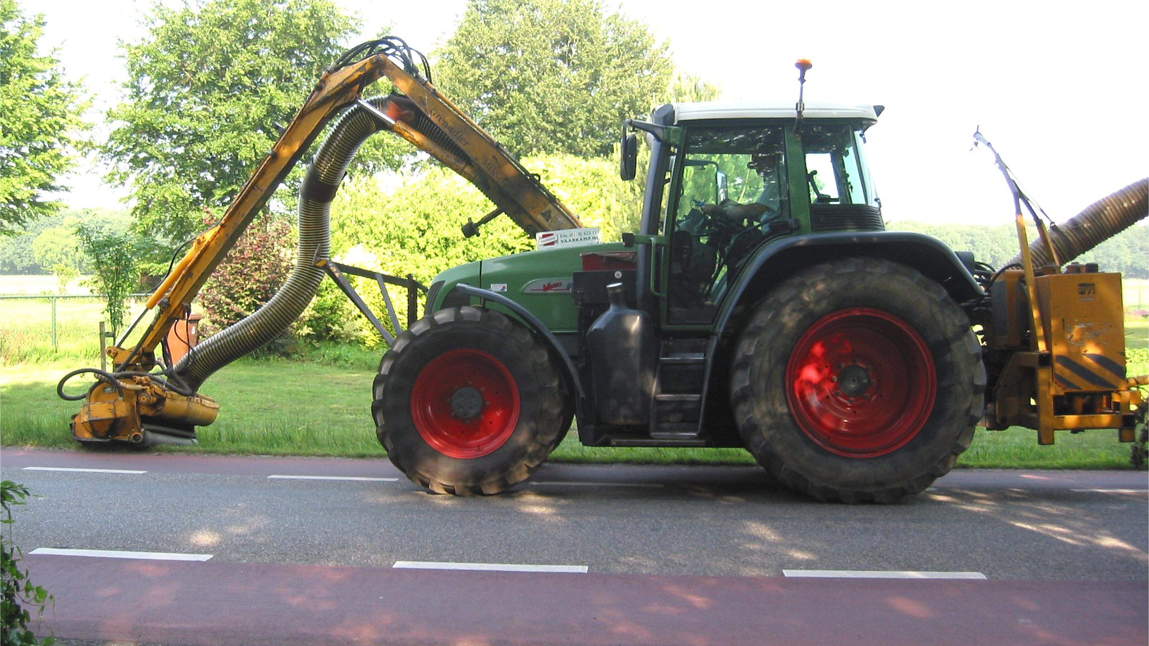 ’Stop de moordmachine in Nieuw-Vennep’; Forza wil dat gemeente ophoudt met maaien rond sloten