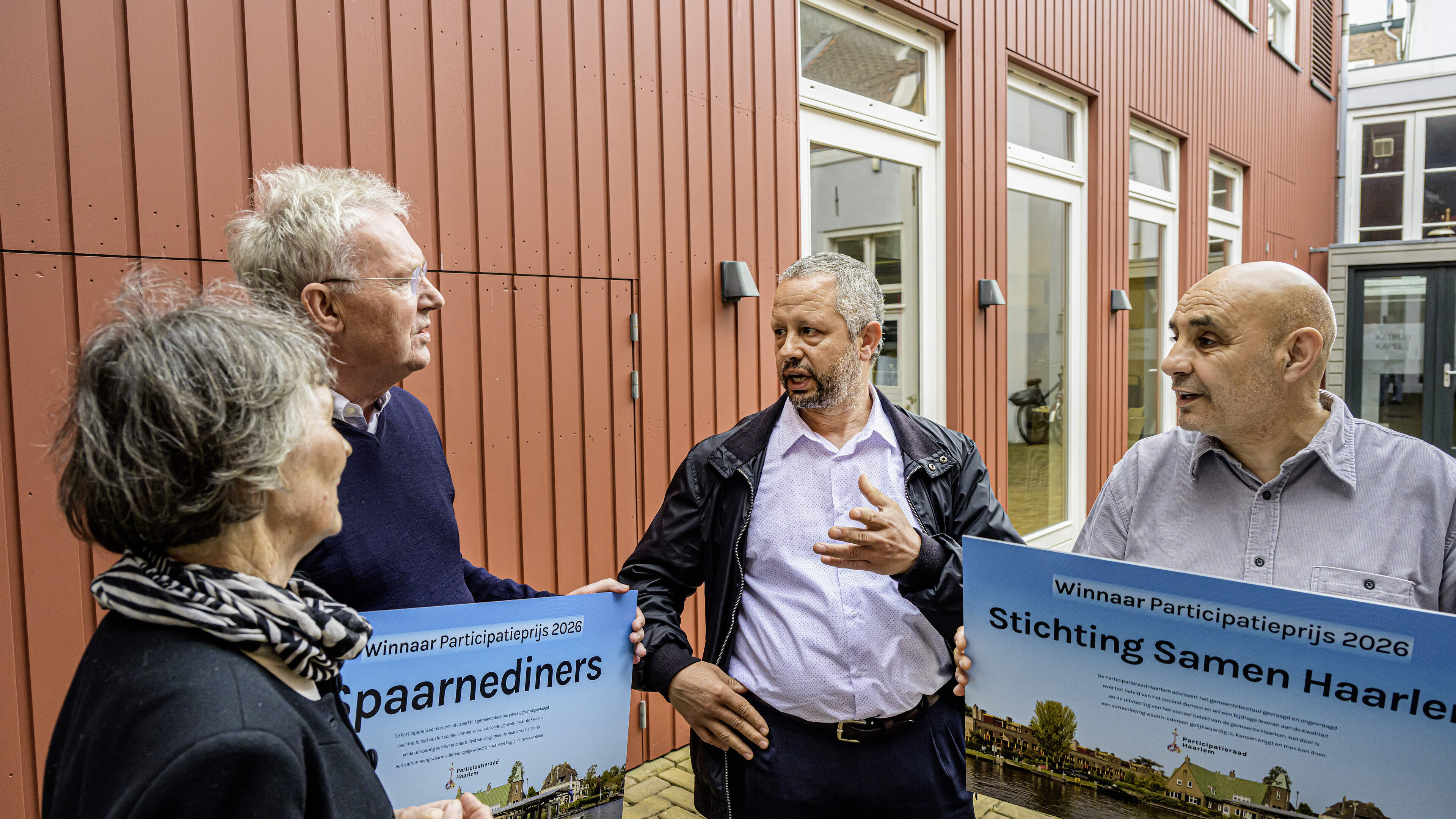 'At the start of the evening people are hesitant; by the end we are dancing together' Participation awards for Spaarnediners and Stichting Samen