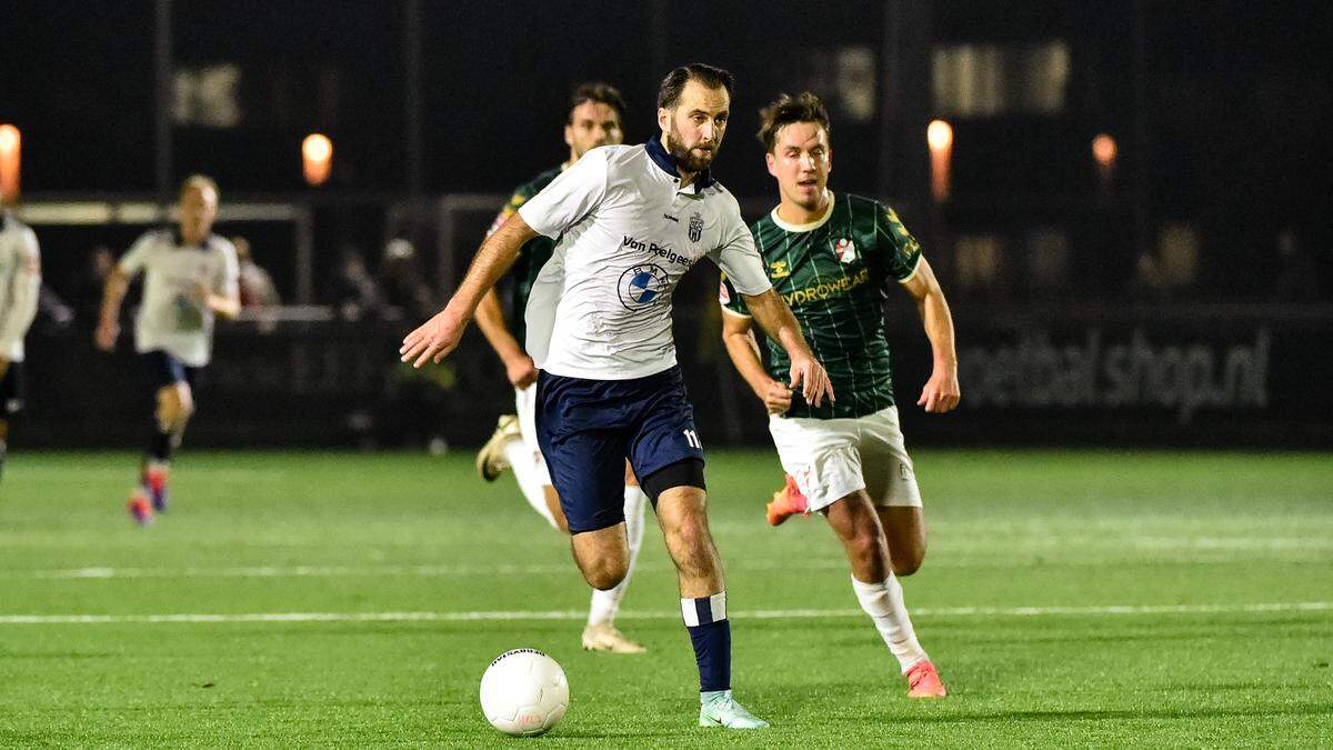 Koninklijke HFC bezorgt FC Emmen op Halloween een donkere avond in KNVB-beker