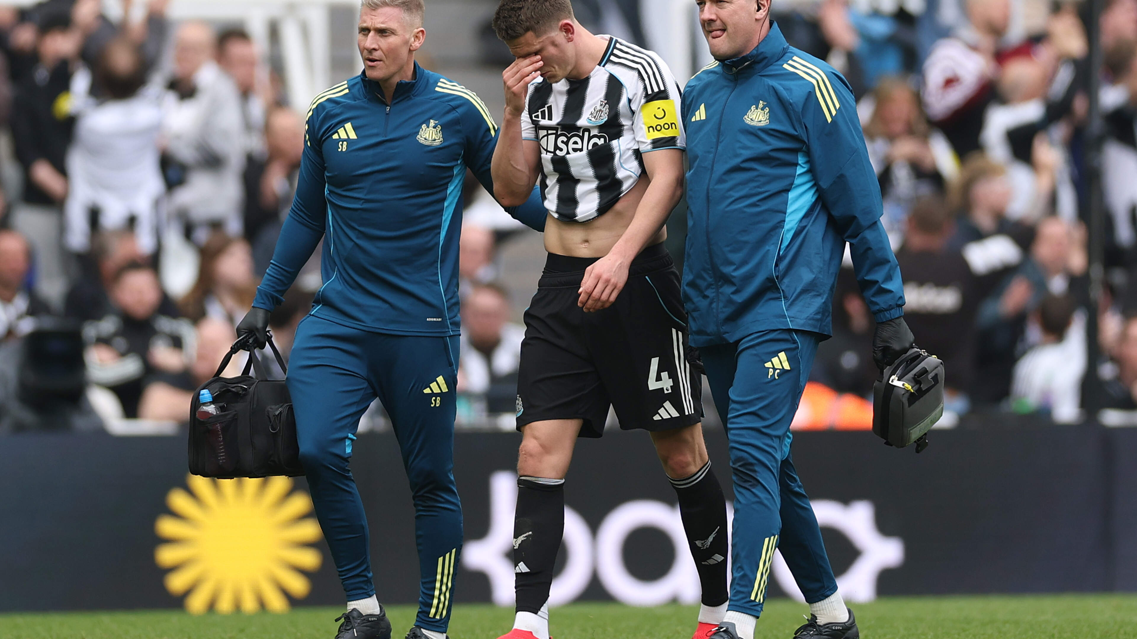 Defender Sven Botman undergoes successful surgery on facial injury