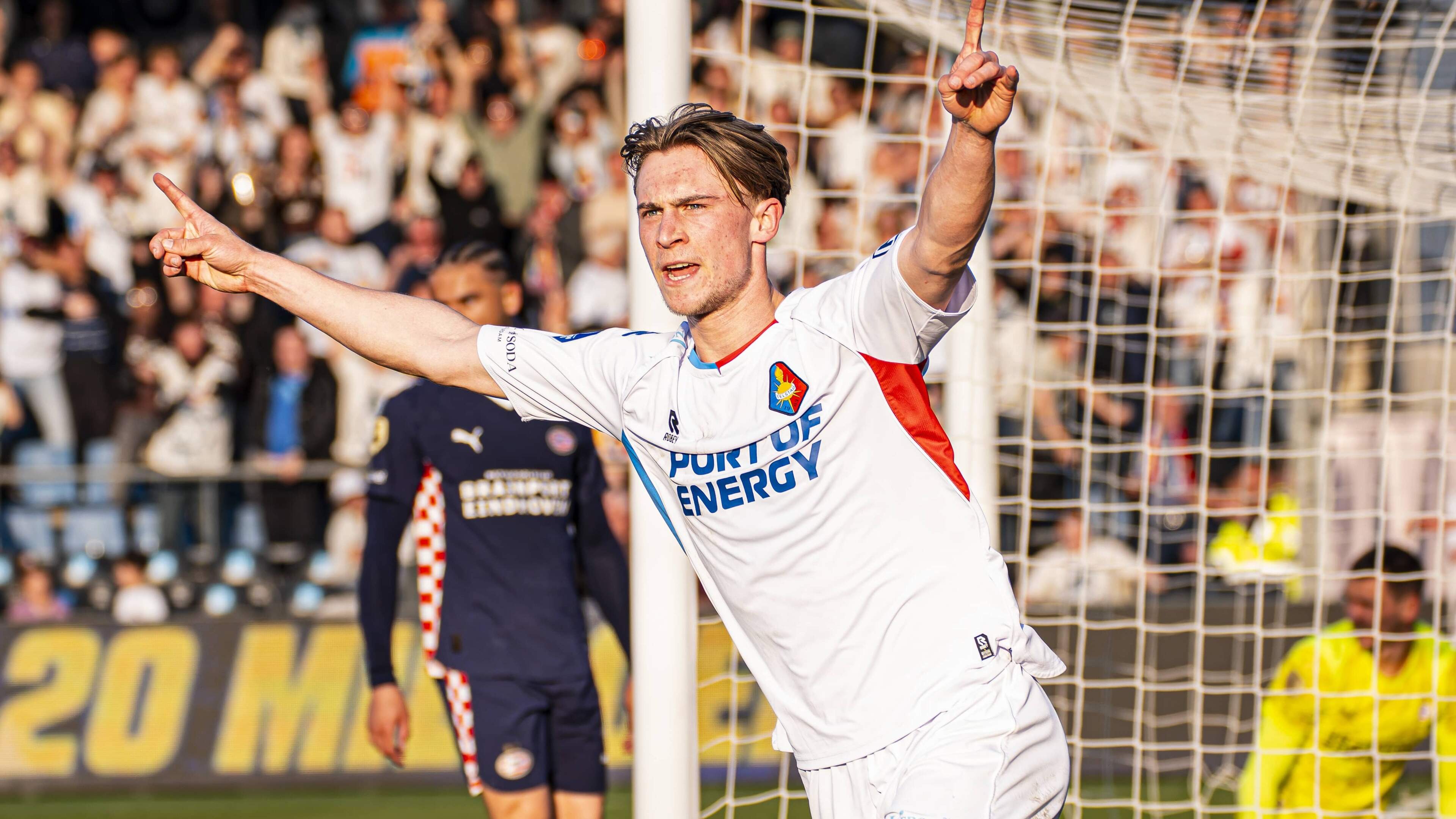 Dream afternoon for Sem van Duijn (22) against PSV. Attacker involved in all Telstar goals. ‘These are bonus points’