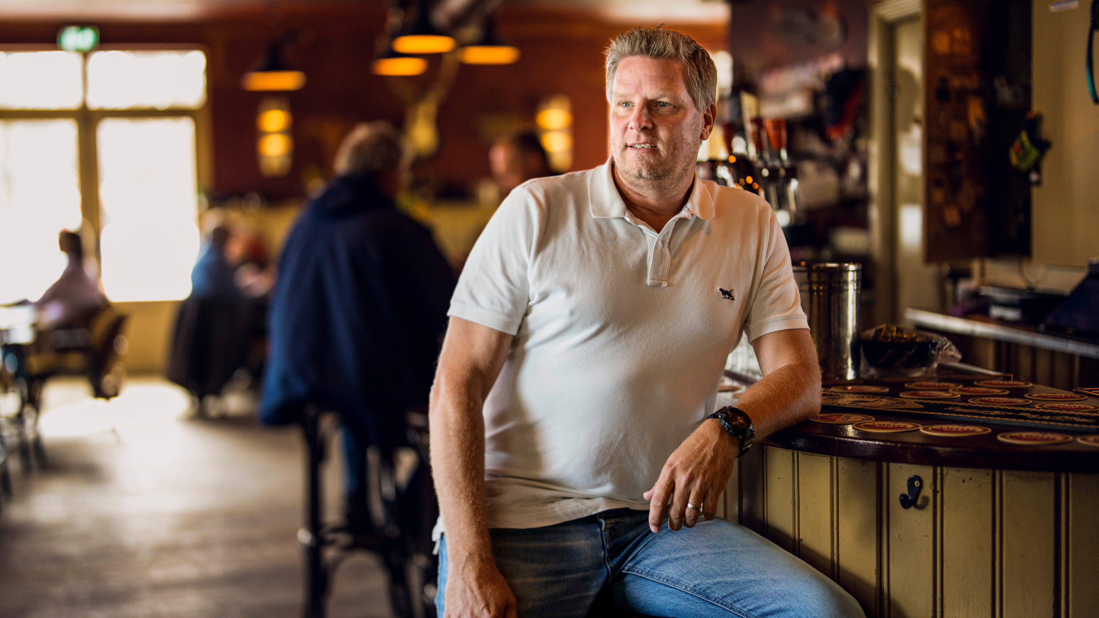 Patrick Zwaanswijk (51) went from Schoten 8 to the Eredivisie: How the basement of amateur football became a springboard for successful years in Australia